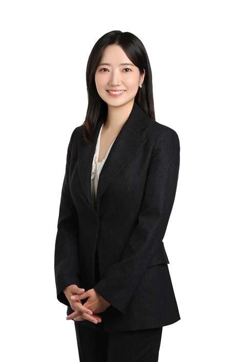 홍수정님_전신 2.jpg